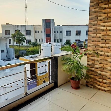 Bhavya Homestay Garudeshwar Экстерьер фото