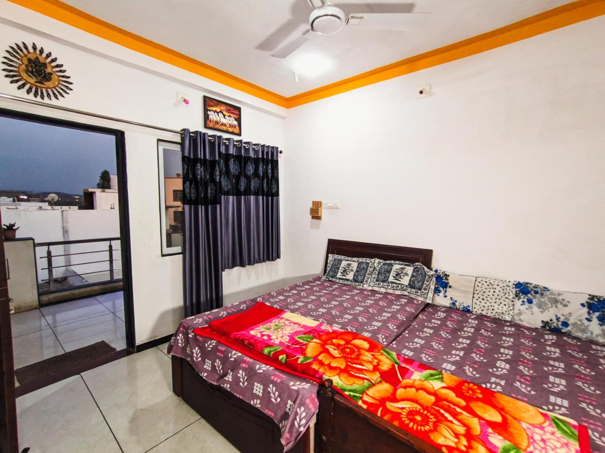 Bhavya Homestay Garudeshwar Экстерьер фото